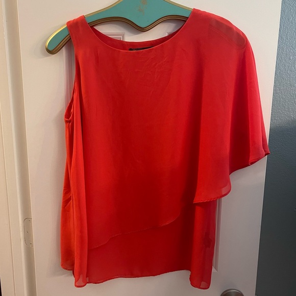Banana Republic Outback Red One Shoulder Top - Picture 5 of 5